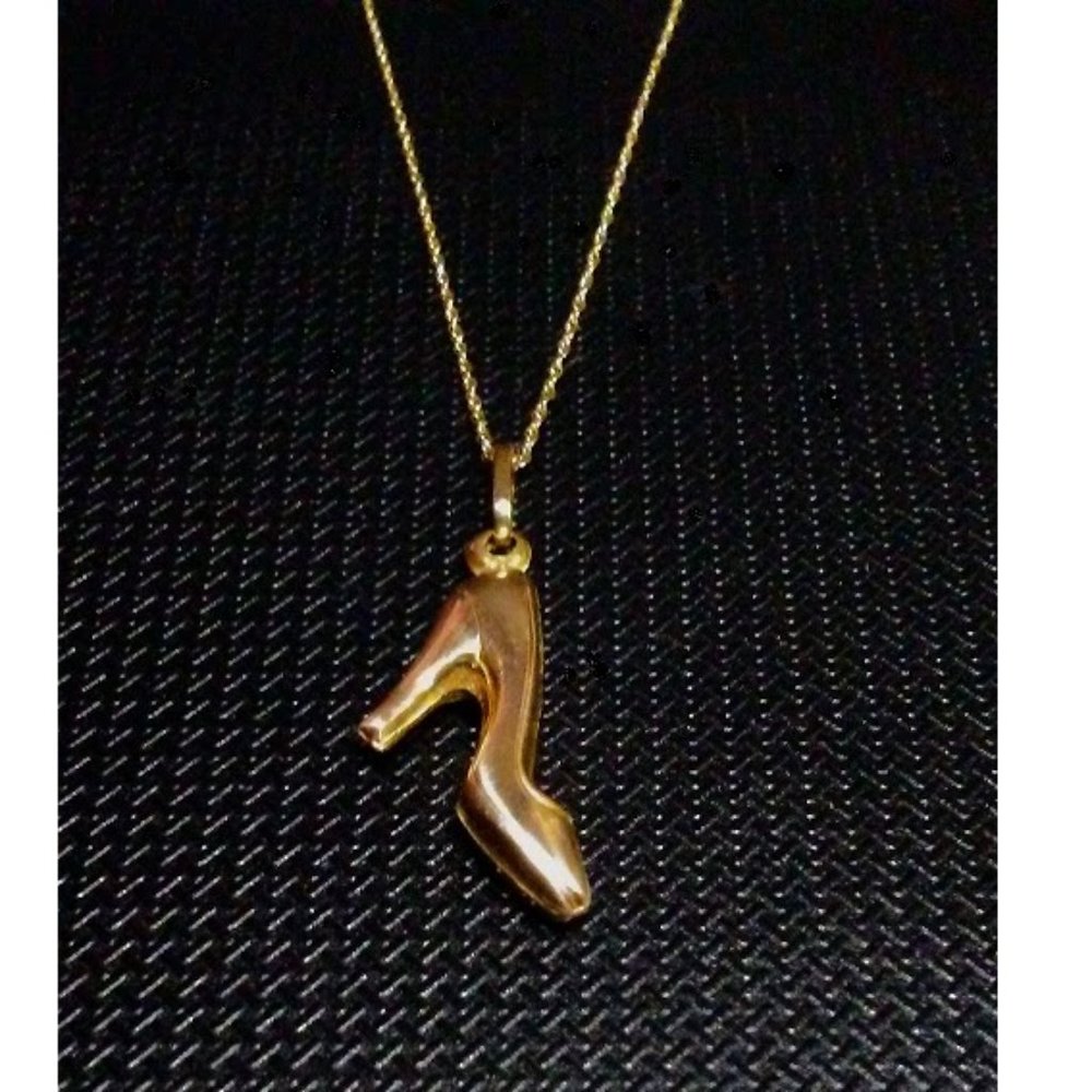 Solid 10k Yellow Gold  Figural High Heel Charm Pendant Necklace 18.5"